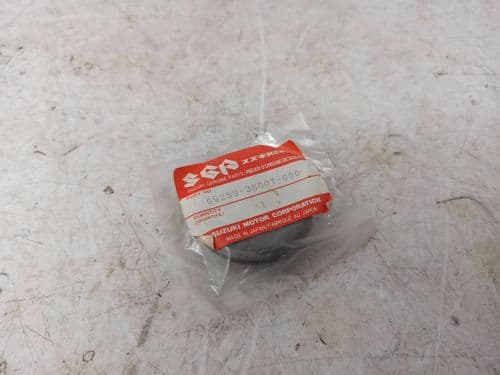 Tapón Tapa Alternador Suzuki Gn 250 (82-00), Marauder 250 (98-08), Savage 650 (86-93)