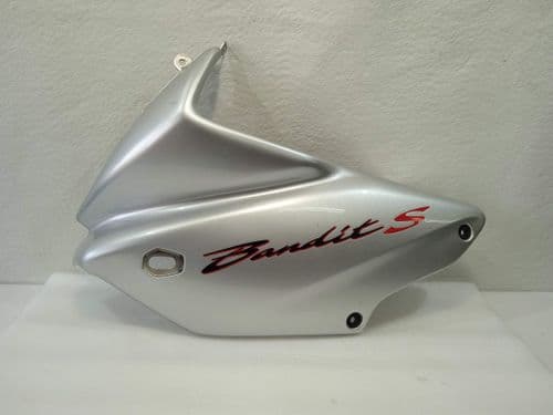 Tapa Lateral Delantera Izquierda Suzuki Gsf Bandit S 600 2004 - 2005