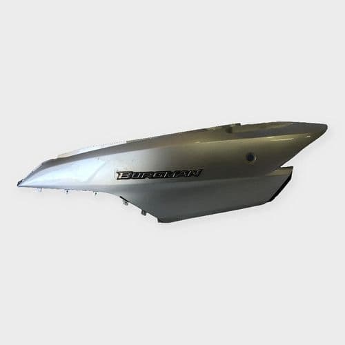 Tapa lateral trasera derecha Suzuki Burgman 125 150 (2002-2006)