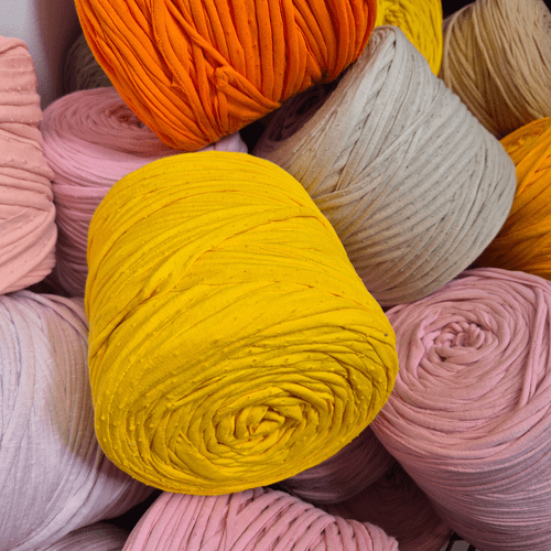 T-SHIRT YARN - Retwisst - Bruised but still good 750g-1000g