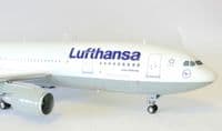 Airbus A300-600R Lufthansa JC WIngs Diecast Collectors Model 1:200 XX2543 D-AIAC
