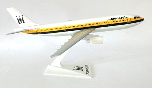 Airbus A300-600R Monarch Airlines Snap Fit Collectors Model Scale 1:250 -