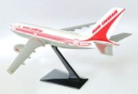 Airbus A310-300 Air India 1990's Snap Fit Collectors Model Scale 1:200 VT-EQS