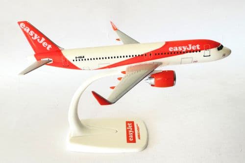 Airbus A320 Easyjet Airline Snap Fit Collectors Airliner Model Scale 1:200