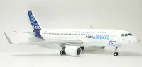 Airbus A320 House / Demo Livery Sharklets Diecast Collectors Model 1:200 XX2637