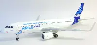 Airbus A320 House / Demo Livery Sharklets Diecast Collectors Model 1:200 XX2637
