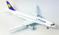 Airbus A320 Lufthansa WB Models Diecast Collectors Model 1:200 WB-A320-002