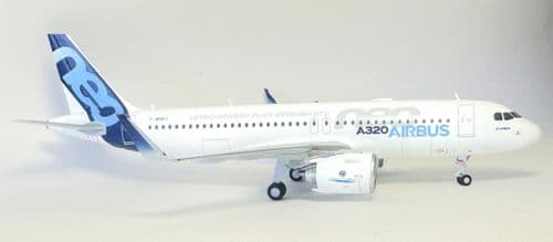 Airbus A320neo House Demo Livery Diecast Collectors Model 1:200 LH2022