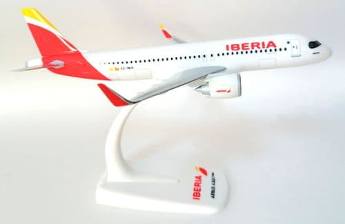 Airbus A320neo Iberia Spain Snap Fit Collectors Model Scale 1:200 613064