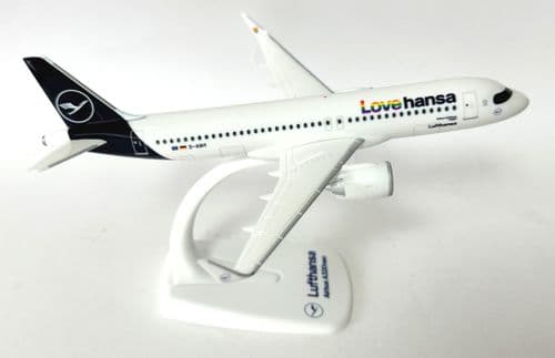 Airbus A320neo Lufthansa Herpa Snap Fit Collectors Aircraft Model Scale 1:200