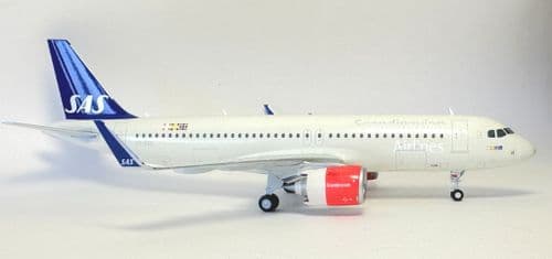 Airbus A320neo SAS Scandinavian Airlines Diecast Collectors Model 1:200 XX2171