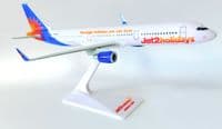 Airbus A321 Jet2 Holidays Snap Fit Airliner Collectors Model Scale 1:200