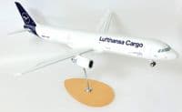 Airbus A321 Lufthansa Cargo Premium Limox Wings Collectors Model Scale 1:100