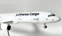 Airbus A321 Lufthansa Cargo Premium Limox Wings Collectors Model Scale 1:100