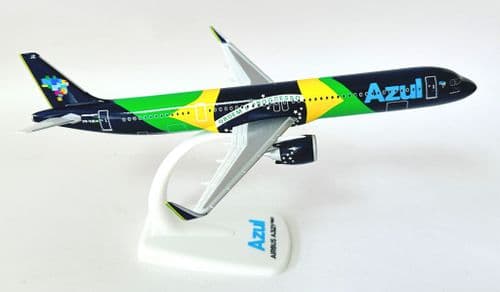 Airbus A321neo Azul Brazilian Airlines Snap Fit Collectors Model Scale 1:200