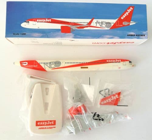 Airbus A321neo Easyjet Airline Snap Fit Aircraft Collectors Model Scale 1:200