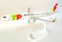 Airbus A321neo TAP Air Portugal Snap Fit Collectors Model Scale 1:200 613835