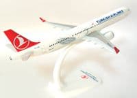 Airbus A321neo Turkish Airlines Herpa Snap Fit Collectors Model Scale 1:200