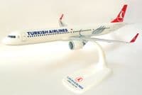 Airbus A321neo Turkish Airlines Herpa Snap Fit Collectors Model Scale 1:200