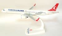 Airbus A321neo Turkish Airlines Herpa Snap Fit Collectors Model Scale 1:200