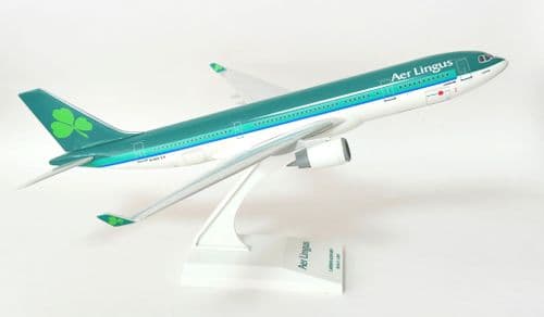 Airbus A330-200 Aer Lingus Skymarks Collectors Aircraft Model Scale 1:200