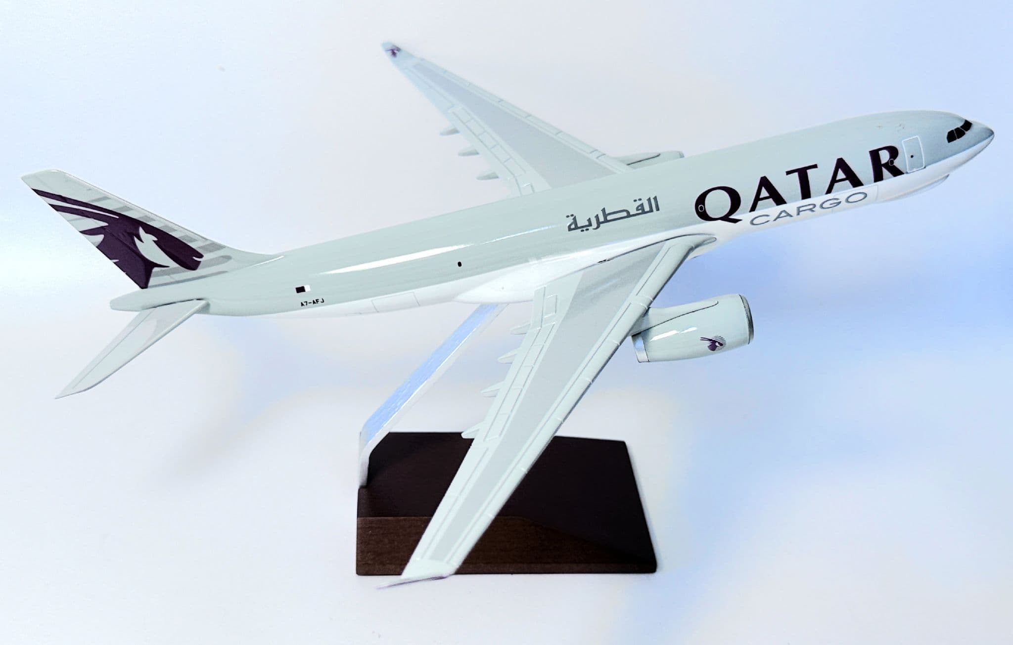 1/200 カタール航空 A350デスクトップモデル 【公式通販】