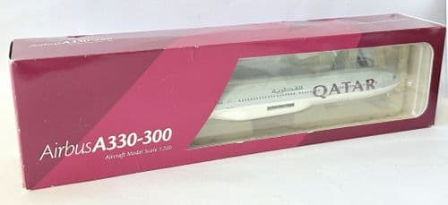 Airbus A330-300 Qatar Airways Hogan Collectors Aircraft Model Scale 1:200