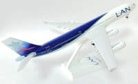 Airbus A340-300 LAN Chile Premium Skymarks Collectors Model Scale 1:200