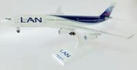 Airbus A340-300 LAN Chile Premium Skymarks Collectors Model Scale 1:200