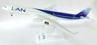 Airbus A340-300 LAN Chile Premium Skymarks Collectors Model Scale 1:200