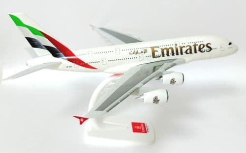 Airbus A380 Emirates Airline Snap Fit Collectors Airliner Model Scale 1:250