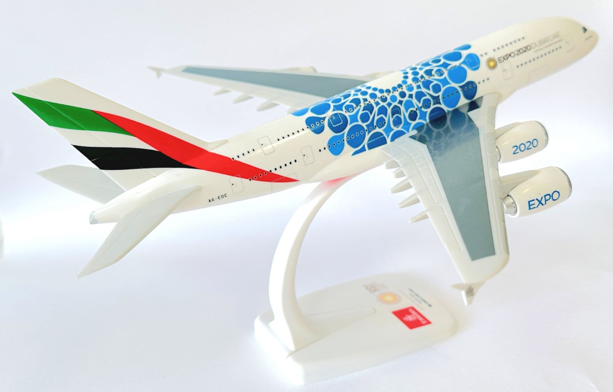 Airbus A380 Emirates EXPO 2020 Blue Snap Fit Collectors