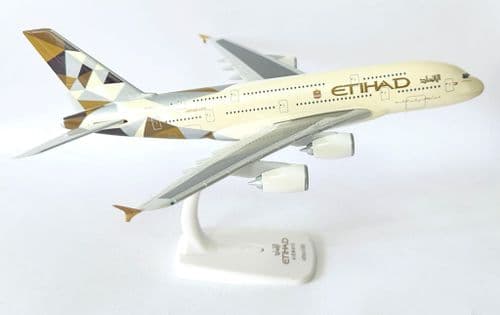Airbus A380 Etihad Airways Snap Fit Collectors Airliner Model Scale 1:250