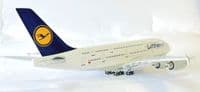 Airbus A380 Lufthansa Risesoon (Skymarks) Premium Collectors Model Scale 1:200