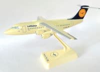 Avro RJ-85 Lufthansa Cityflyer 1990's Snap Fit Collectors Model Scale 1:144