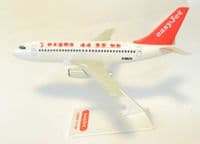 Boeing 737-200 Easyjet Airline Snap Fit Collectors Model Scale 1:200 No Box