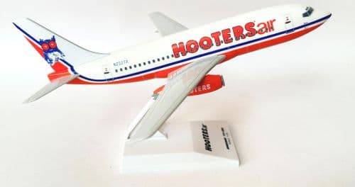Boeing 737-200 Hooters Air USA Skymarks Premium Collectors Model Scale 1:130