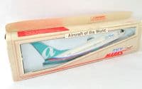 Boeing 737-700 AirTran Airways Premium Skymarks Collectors Model 1:130