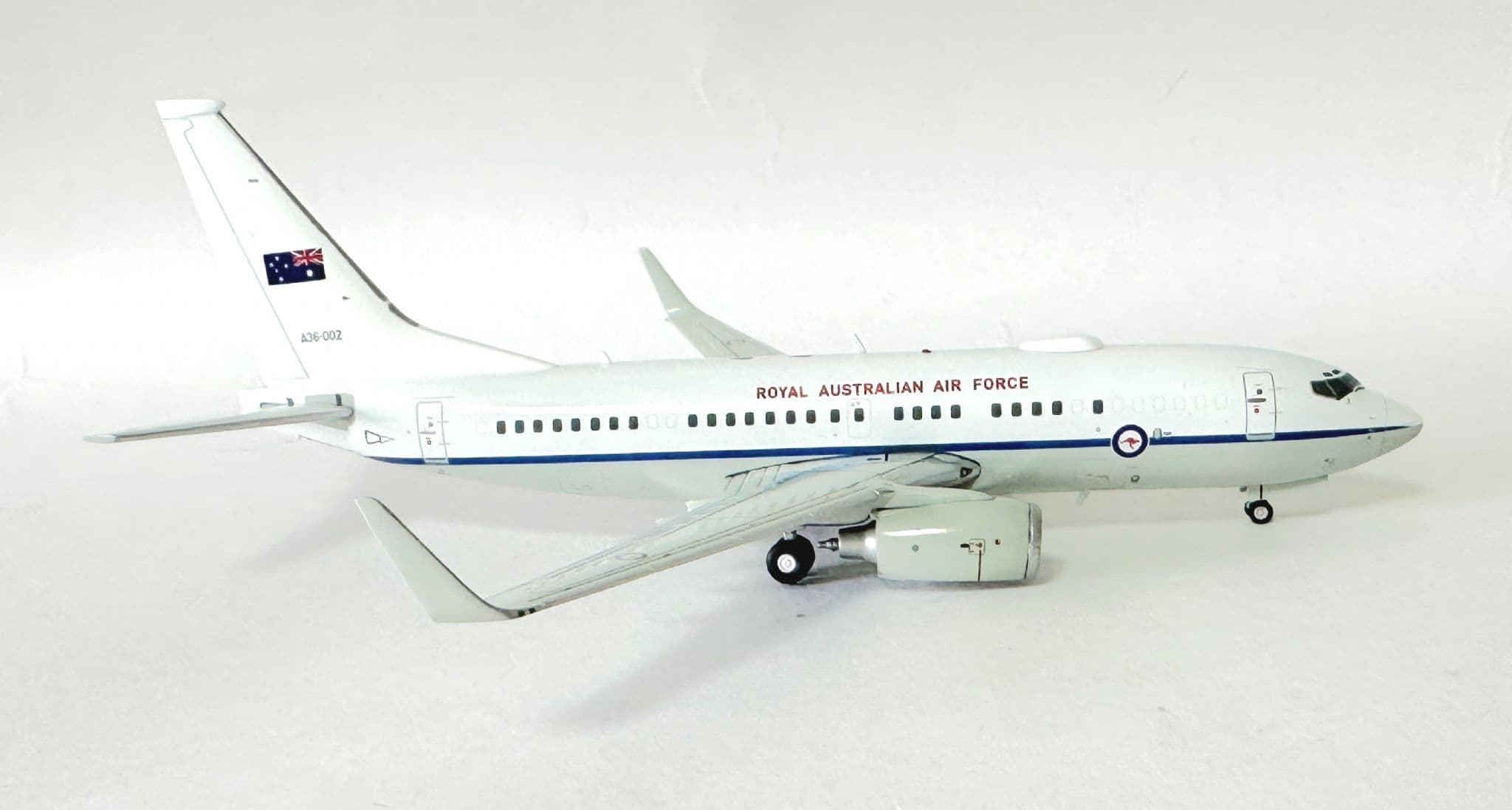 Boeing 737-700 BBJ RAAF Australian Air Force Gemini Jets Model 1 200 G2RAA1223