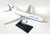 Boeing 737-800 House Demo Livery 1990's Snap Fit Collectors Model Scale 1:200