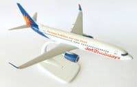Boeing 737-800 Jet2 Holidays Aeroclix Snap Fit Collectors Model Scale 1:200