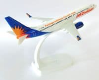 Boeing 737-800 Jet2 Holidays Snap Fit Collectors Model Scale 1:200 G-GDFD