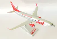 Boeing 737-800 Jet2 Red Silver Premier Models Snap Fit collectors Scale 1:200