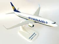 Boeing 737-800 Ryanair Ireland Herpa Snap Fit  Collectors Model Scale 1:200