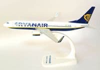 Boeing 737-800 Ryanair Ireland Herpa Snap Fit  Collectors Model Scale 1:200