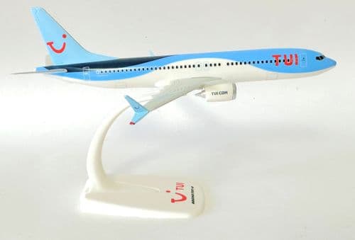 Boeing 737 MAX 8 TUI Airways PPC / Herpa Snap Fit Collectors Model Scale 1:200