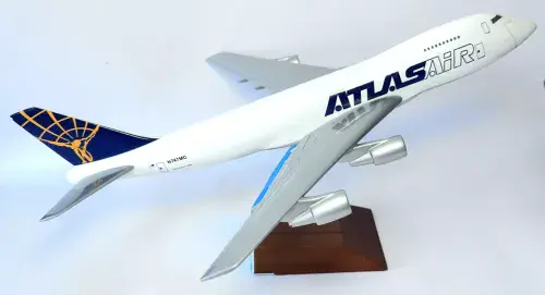 Boeing 747-200 Atlas Air USA Premium Collectors Model Scale 1:200 N747MC