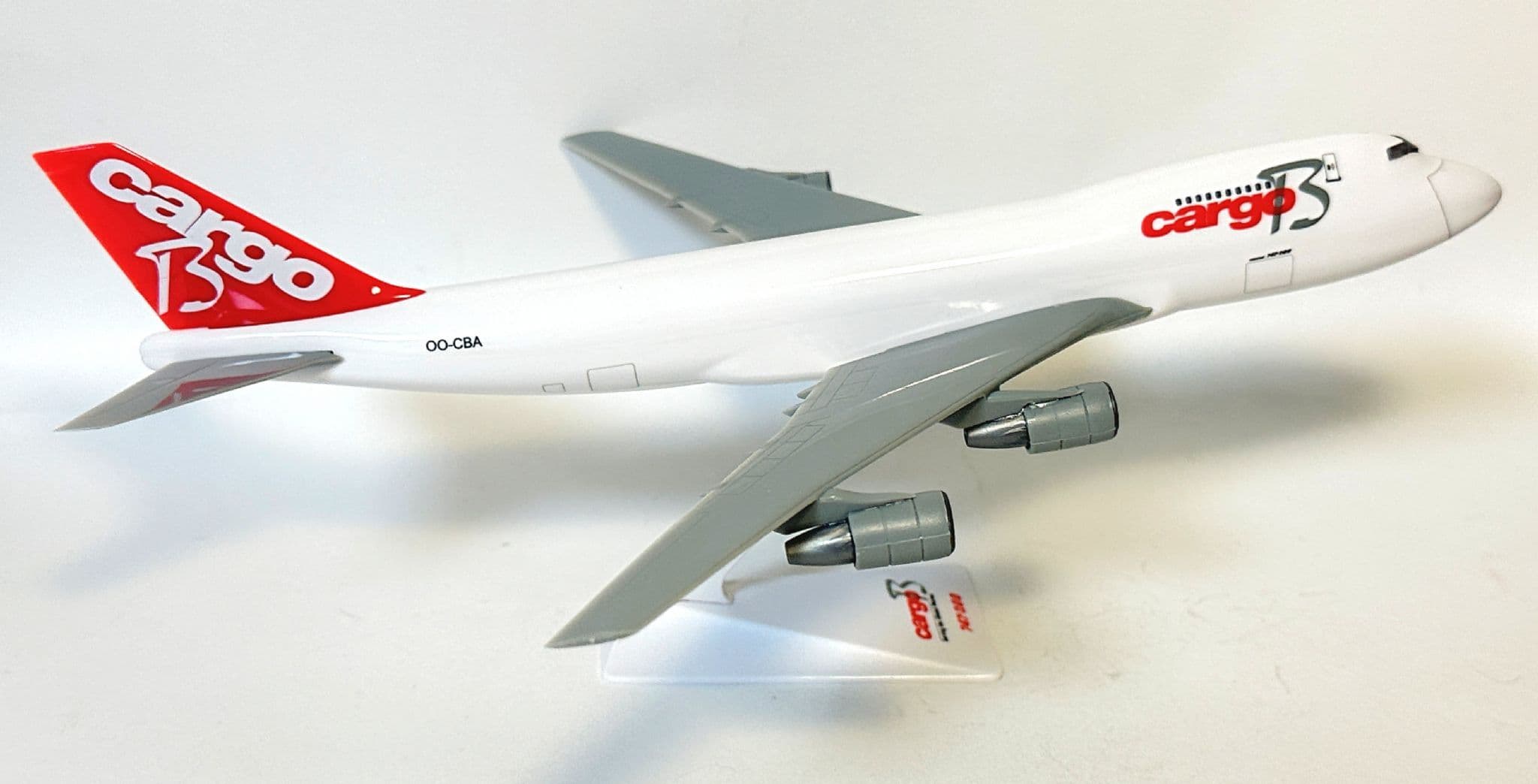 Boeing 747-200 Cargo B Airlines Belgium Snap Fit Collectors Model
