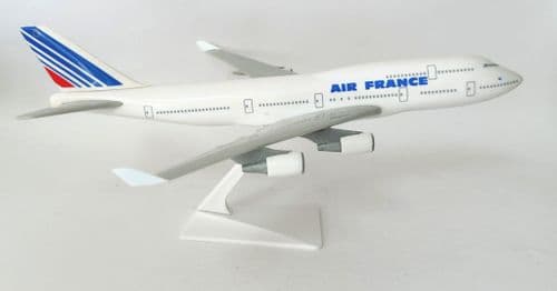 Boeing 747-400 Air France 1990's IMC / CMD Snap Fit Collectors Model Scale 1:250
