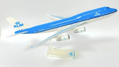 Boeing 747-400 KLM Royal Dutch Airlines Snap Fit Collectors Model Scale 1:250 -